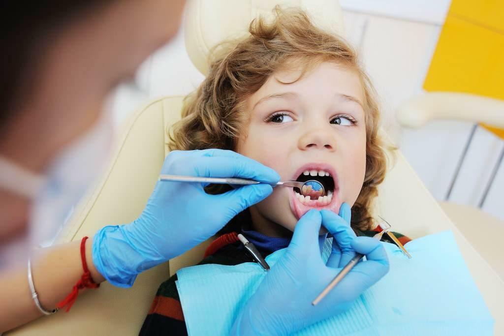 Nie zapomnij o zapewnieniu dziecku opieki stomatologicznej w czasie przerwy.