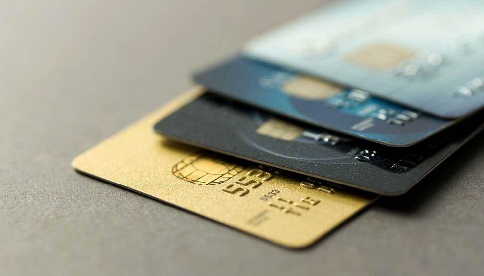 Odroczenie spłaty zadłużenia z tytułu kart kredytowych