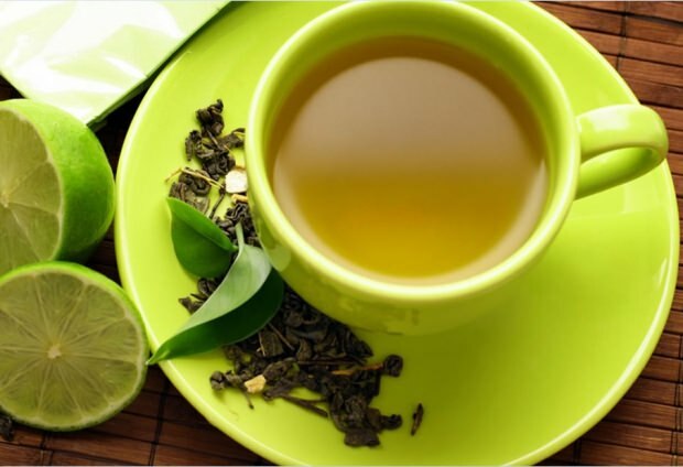 zielona herbata cytrynowy napój gazowany