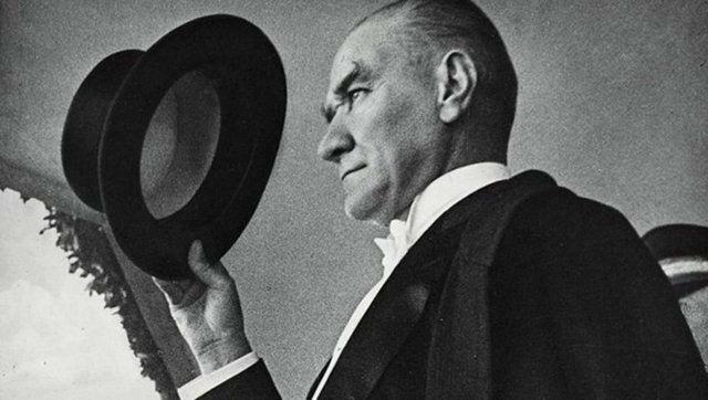 10 listopada Upamiętnienie Atatürka i dzień żałoby narodowej