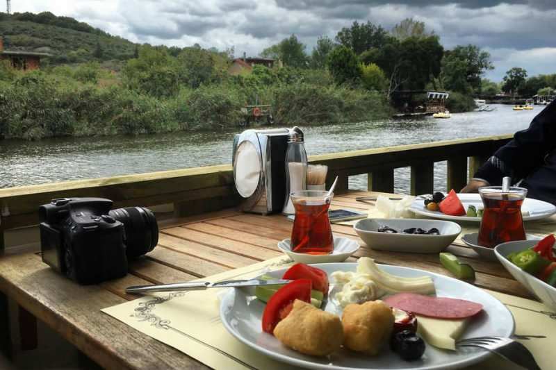 Śniadanie na farmie Şengül