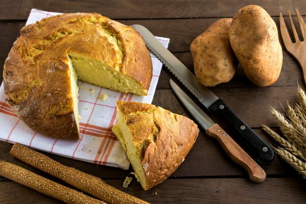 Jak zrobić chleb kukurydziany? Przepis w pełnej zgodności