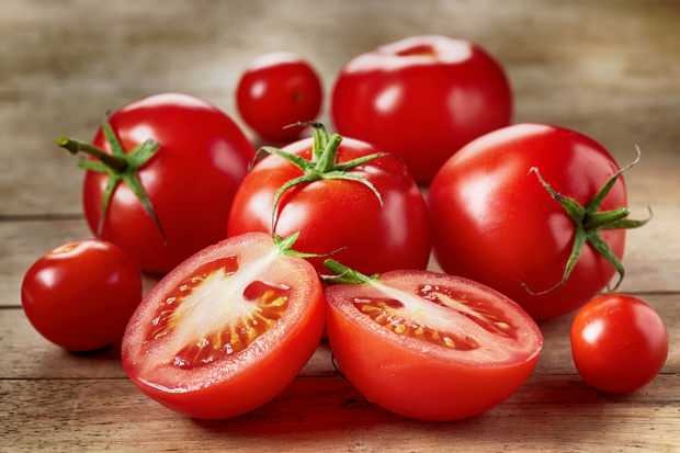kwaśne pokarmy, takie jak pomidory, wywołują zapalenie błony śluzowej żołądka