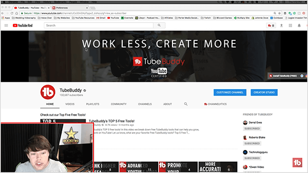 Dusty Porter przechodzi do screencasta, który pokazuje go w lewym dolnym rogu i większy obraz jego ekranu komputera, na którym widać stronę kanału TubeBuddy YouTube.