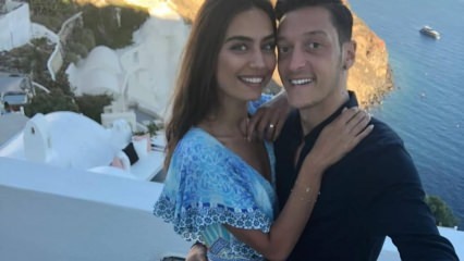 Zaręczeni są Mesut Özil i Amine Gülşe