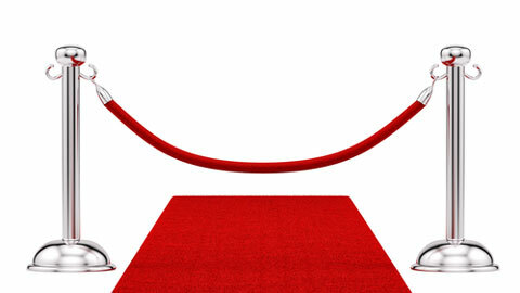 Shutterstock 103168676 Obraz czerwonego dywanu i aksamitnej liny