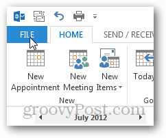 Outlook 2013 - Wyłącz pogodę w kalendarzu - Kliknij Plik