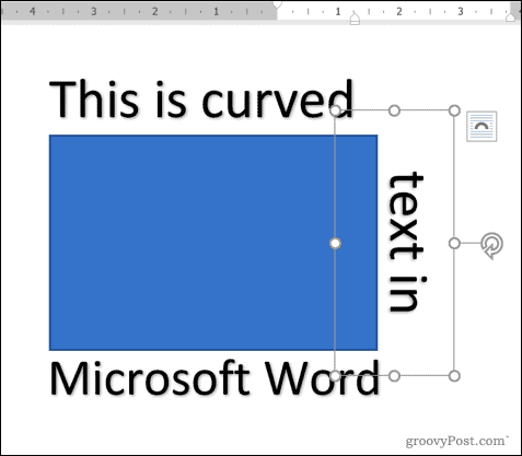 Dodawanie tekstu WordArt wokół kwadratowego kształtu w programie Word