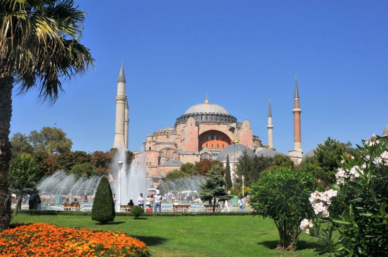Dzielenie się Hagia Sophia Uğur Işılak: „Niech dusza sułtana spoczywa w pokoju…”