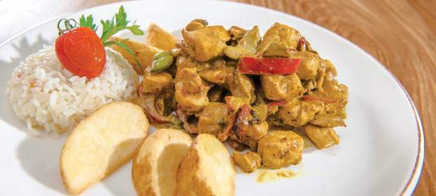 Jak zrobić łatwego curry z kurczaka w domu?