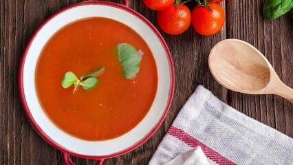 Jak zrobić pieczoną zupę pomidorową?
