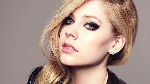 Wiadomości Avril Lavigne