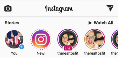 Relacje z Instagrama i powtórki wideo na żywo są podzielone na dwa powiadomienia na banerze Relacje.