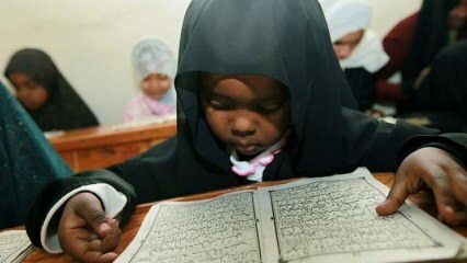 Jak uczy się Koranu dzieciom?